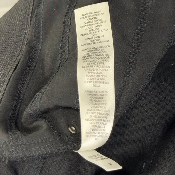 SO SLIMMING by CHICOS Women's Pants Black 5 Pocket Style Size 0.5 Short. (4-6) - Picture 8 of 10